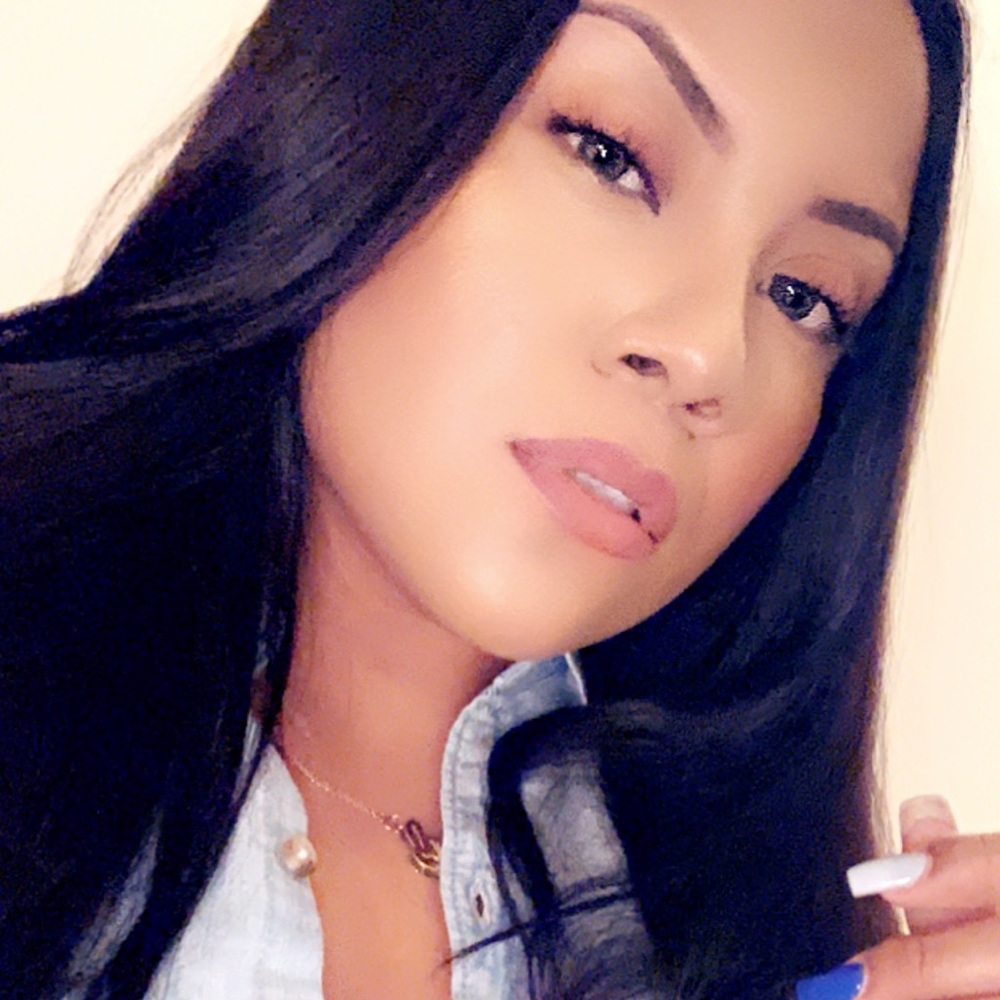 Meet your Posher, Saira